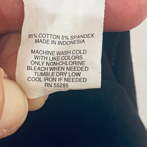 Express Sz M form-fitting tee shirt black with pink flowers and dots pattern - Picture 7 of 8